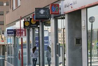 oficinas-sucursales-bbva-caixabank-kutxabank-ibercaja.jpg